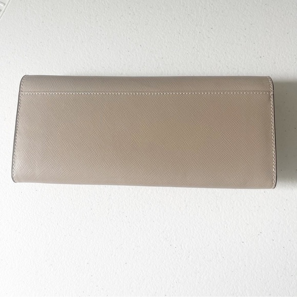 Atla Rigachava Clutch Wallet - Picture 3 of 5